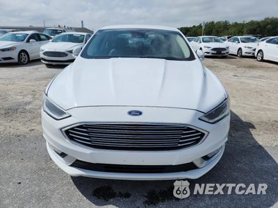 Piąte zdjęcie samochodu w środku: 2017 FORD FUSION SE HYBRID VIN:3FA6P0LU1HR409503 - miniatura