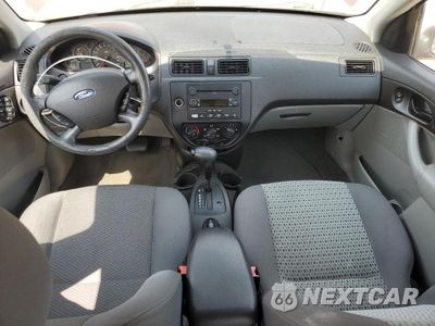 Zdjęcie 8 z 12 samochodu: 2007 FORD FOCUS ZX4 VIN:1FAFP34N67W155243 - miniatura