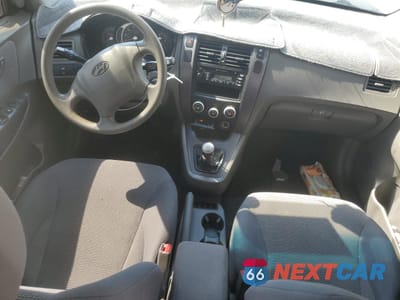 Zdjęcie 8 z 12 samochodu: 2006 HYUNDAI TUCSON GL VIN:KM8JM12B36U298876 - miniatura