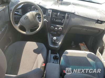 Zdjęcie 8 z 12 samochodu: 2006 HYUNDAI TUCSON GL VIN:KM8JM12B36U298876 - miniatura