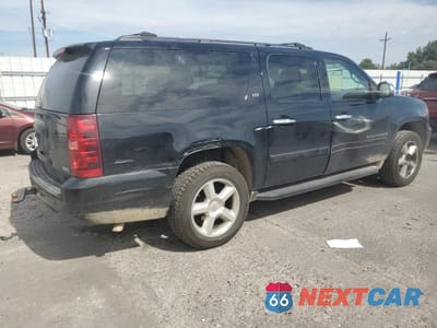 Trzecie zdjęcie samochodu z tyłu: 2008 CHEVROLET SUBURBAN K1500 LS VIN:3GNFK16338G173926 - miniatura
