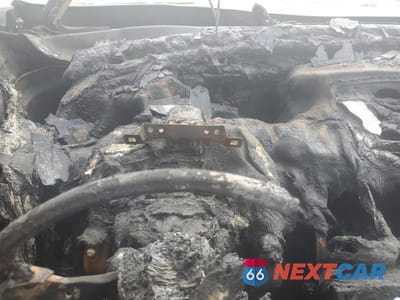 Zdjęcie 9 z 12 samochodu: 2016 KIA SORENTO EX VIN:5XYPHDA54GG141828 - miniatura