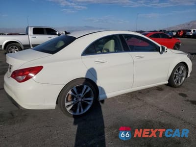 Trzecie zdjęcie samochodu z tyłu: 2017 MERCEDES-BENZ CLA 250 VIN:WDDSJ4EB5HN497073 - miniatura