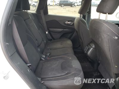 Zdjęcie 11 z 13 samochodu: 2016 JEEP CHEROKEE LATITUDE VIN:1C4PJMCB4GW368141 - miniatura