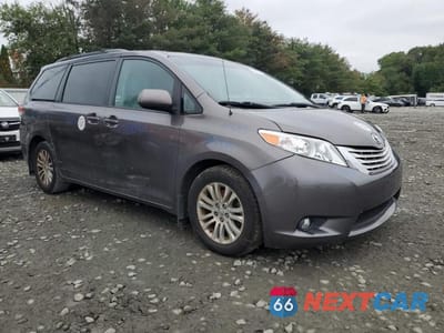 Czwarte zdjęcie samochodu z boku: 2012 TOYOTA SIENNA XLE VIN:5TDYK3DC2CS245368 - miniatura