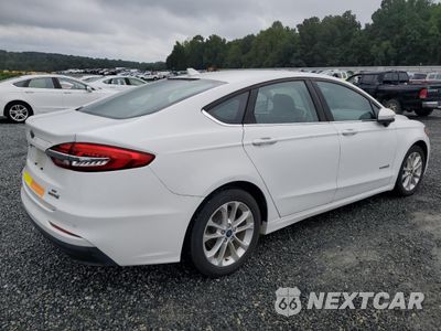 Trzecie zdjęcie samochodu z tyłu: 2019 FORD FUSION SE VIN:3FA6P0LU5KR124908 - miniatura