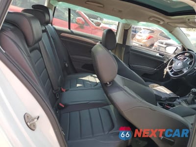Zdjęcie 11 z 15 samochodu: 2019 VOLKSWAGEN GOLF ALLTRACK S VIN:3VWM17AU2KM507777 - miniatura