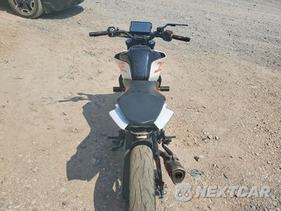 Zdjęcie 6 z 9 samochodu: 2017 KTM 390 DUKE VIN:MD2JPJ40XHC234358 - miniatura