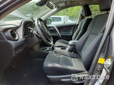 Zdjęcie 7 z 13 samochodu: 2018 TOYOTA RAV4 XLE VIN:2T3RFREV2JW824349 - miniatura