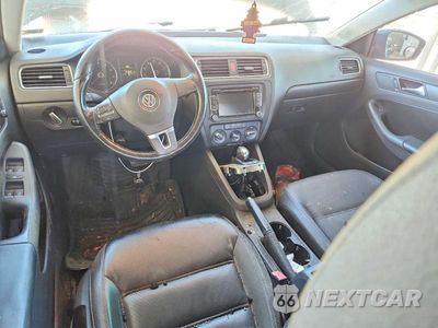 Zdjęcie 8 z 12 samochodu: 2012 VOLKSWAGEN JETTA SE VIN:3VWDP7AJ3CM355806 - miniatura