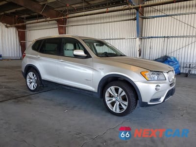 Czwarte zdjęcie samochodu z boku: 2014 BMW X3 XDRIVE35I VIN:5UXWX7C57E0E80262 - miniatura