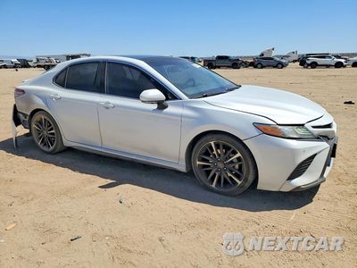 Czwarte zdjęcie samochodu z boku: 2019 TOYOTA CAMRY XSE V6 VIN:4T1BZ1HK3KU030790 - miniatura