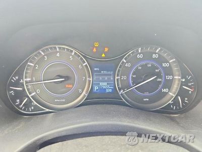 Zdjęcie 9 z 14 samochodu: 2015 INFINITI QX80 BASE VIN:JN8AZ2NE0F9085358 - miniatura