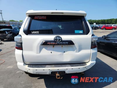 Zdjęcie 6 z 13 samochodu: 2016 TOYOTA 4RUNNER TRAIL VIN:JTEBU5JR8G5303429 - miniatura