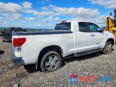 Trzecie zdjęcie samochodu z tyłu: 2010 TOYOTA TUNDRA DOUBLE CAB LIMITED VIN:5TFBY5F16AX124121 - miniatura