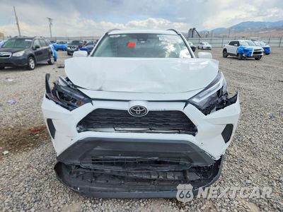 Piąte zdjęcie samochodu w środku: 2025 TOYOTA RAV4 XLE VIN:2T3P1RFV2SW601203 - miniatura