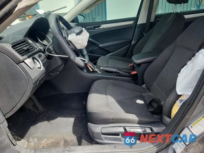 Zdjęcie 7 z 12 samochodu: 2017 VOLKSWAGEN PASSAT S VIN:1VWAT7A3XHC003539 - miniatura