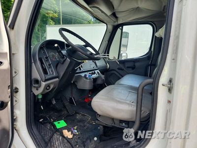 Zdjęcie 7 z 13 samochodu: 2017 FREIGHTLINER BUSINESS CLASS M2 BOX TRUCK VIN:3ALACWDT8HDHZ4534 - miniatura
