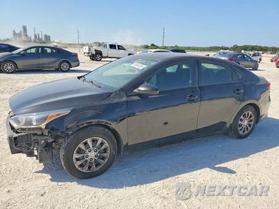 2021 KIA FORTE FE 3KPF24AD7ME301911 - główne zdjęcie licytacji z USA - miniatura