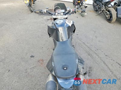 Zdjęcie 6 z 9 samochodu: 2007 KTM 990 SUPER DUKE VIN:VBKVD94027M931948 - miniatura