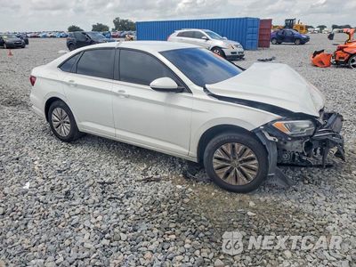 Czwarte zdjęcie samochodu z boku: 2019 VOLKSWAGEN JETTA S VIN:3VWC57BU5KM127329 - miniatura