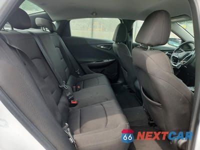 Zdjęcie 10 z 12 samochodu: 2019 CHEVROLET MALIBU LS VIN:1G1ZB5ST2KF185117 - miniatura
