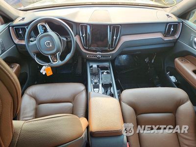 Zdjęcie 8 z 12 samochodu: 2024 VOLVO XC60 PLUS VIN:YV4H60DL1R1829234 - miniatura