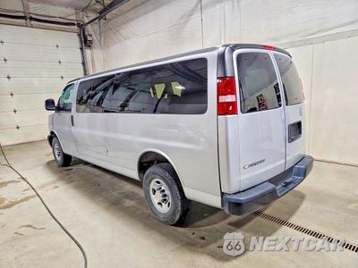 Drugie zdjęcie samochodu z przodu: 2023 CHEVROLET EXPRESS G3500 LS VIN:1GAZGNFP4P1105982 - miniatura