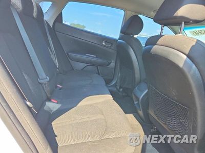 Zdjęcie 10 z 12 samochodu: 2019 KIA OPTIMA LX VIN:5XXGT4L3XKG339417 - miniatura