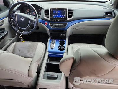 Zdjęcie 8 z 12 samochodu: 2020 HONDA RIDGELINE RTL VIN:5FPYK3F58LB028997 - miniatura