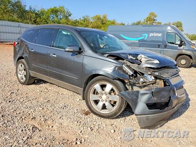 Czwarte zdjęcie samochodu z boku: 2011 CHEVROLET TRAVERSE LTZ VIN:1GNKVLED1BJ304854 - miniatura