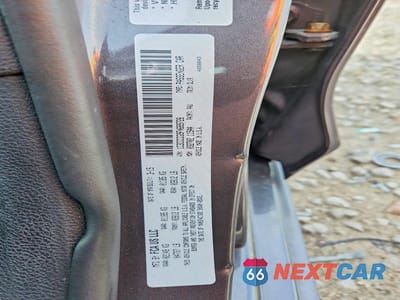 Zdjęcie 12 z 12 samochodu: 2015 CHRYSLER 200 C VIN:1C3CCCCG9FN689728 - miniatura