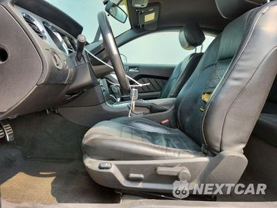 Zdjęcie 7 z 12 samochodu: 2014 FORD MUSTANG VIN:1ZVBP8AM3E5247864 - miniatura
