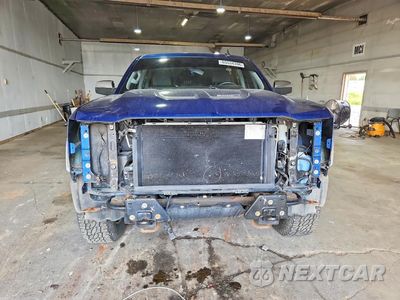 Piąte zdjęcie samochodu w środku: 2018 CHEVROLET SILVERADO K1500 LT VIN:1GCVKREC2JZ248075 - miniatura