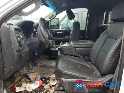 Zdjęcie 7 z 12 samochodu: 2022 CHEVROLET SILVERADO C3500 VIN:1GB3WRE77NF155255 - miniatura