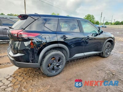 Trzecie zdjęcie samochodu z tyłu: 2026 NISSAN ROGUE SV VIN:5N1BT3BB7TC750011 - miniatura