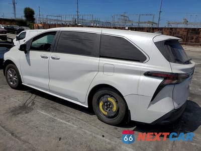 Drugie zdjęcie samochodu z przodu: 2023 TOYOTA SIENNA XLE VIN:5TDYSKFCXPS078447 - miniatura