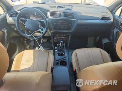 Zdjęcie 8 z 14 samochodu: 2022 VOLKSWAGEN TIGUAN SE R-LINE BLACK VIN:3VVCB7AX0NM033002 - miniatura