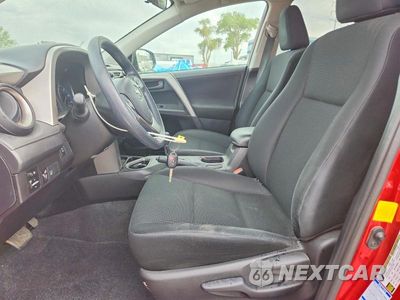 Zdjęcie 7 z 14 samochodu: 2017 TOYOTA RAV4 LE VIN:2T3BFREV4HW624939 - miniatura