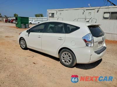 Drugie zdjęcie samochodu z przodu: 2014 TOYOTA PRIUS V THREE VIN:JTDZN3EU5E3311810 - miniatura