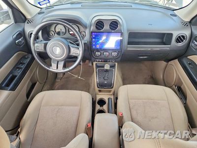 Zdjęcie 8 z 12 samochodu: 2015 JEEP PATRIOT LATITUDE VIN:1C4NJPFBXFD172414 - miniatura