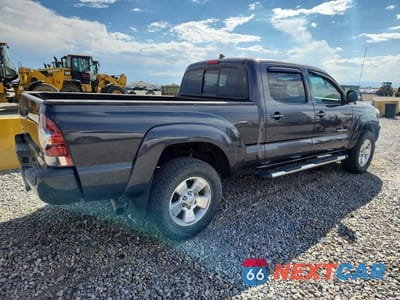 Trzecie zdjęcie samochodu z tyłu: 2012 TOYOTA TACOMA DOUBLE CAB LONG BED VIN:5TFMU4FNXCX009462 - miniatura