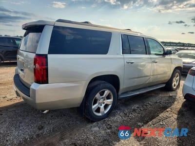 Trzecie zdjęcie samochodu z tyłu: 2015 CHEVROLET SUBURBAN K1500 LT VIN:1GNSKJKC3FR566312 - miniatura