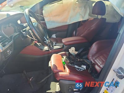 Zdjęcie 7 z 12 samochodu: 2019 BMW X4 XDRIVE30I VIN:5UXUJ3C53KLG53660 - miniatura