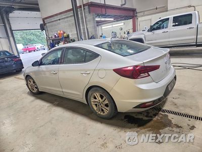 Drugie zdjęcie samochodu z przodu: 2019 HYUNDAI ELANTRA SEL VIN:5NPD84LF2KH462163 - miniatura