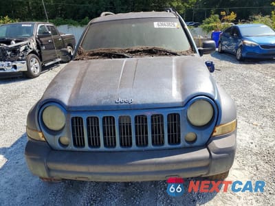 Piąte zdjęcie samochodu w środku: 2006 JEEP LIBERTY SPORT VIN:1J4GL48K66W179213 - miniatura