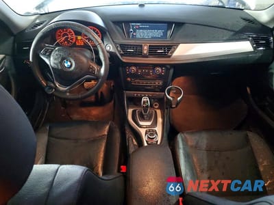 Zdjęcie 8 z 12 samochodu: 2015 BMW X1 XDRIVE28I VIN:WBAVL1C52FVY35066 - miniatura