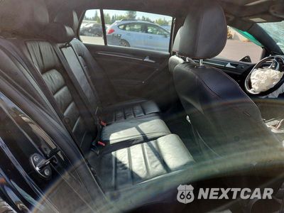 Zdjęcie 10 z 12 samochodu: 2015 VOLKSWAGEN GTI VIN:3VW4T7AU8FM032541 - miniatura