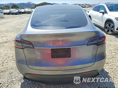 Zdjęcie 6 z 13 samochodu: 2025 TESLA MODEL Y VIN:7SAYGDED1SF311932 - miniatura