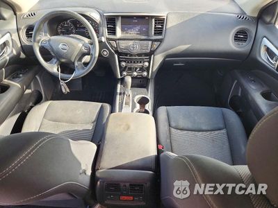 Zdjęcie 8 z 13 samochodu: 2017 NISSAN PATHFINDER S VIN:5N1DR2MN2HC622291 - miniatura